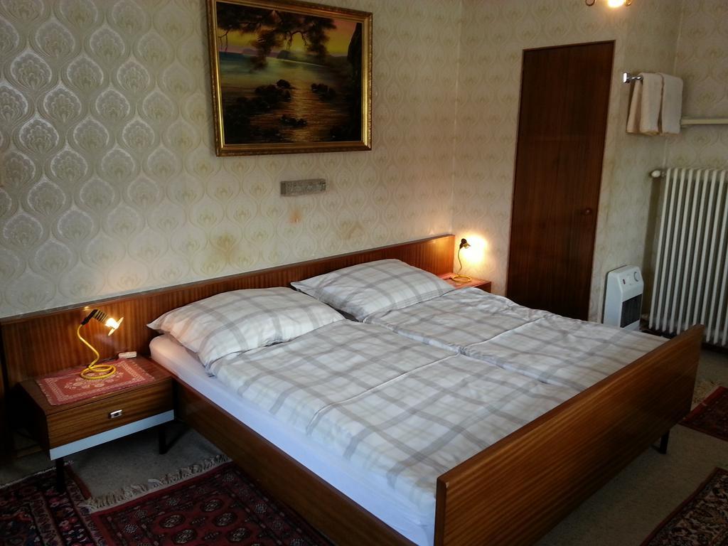 לינה וארוחת בוקר פוסגל אם סי Haus Ellmaustein מראה חיצוני תמונה